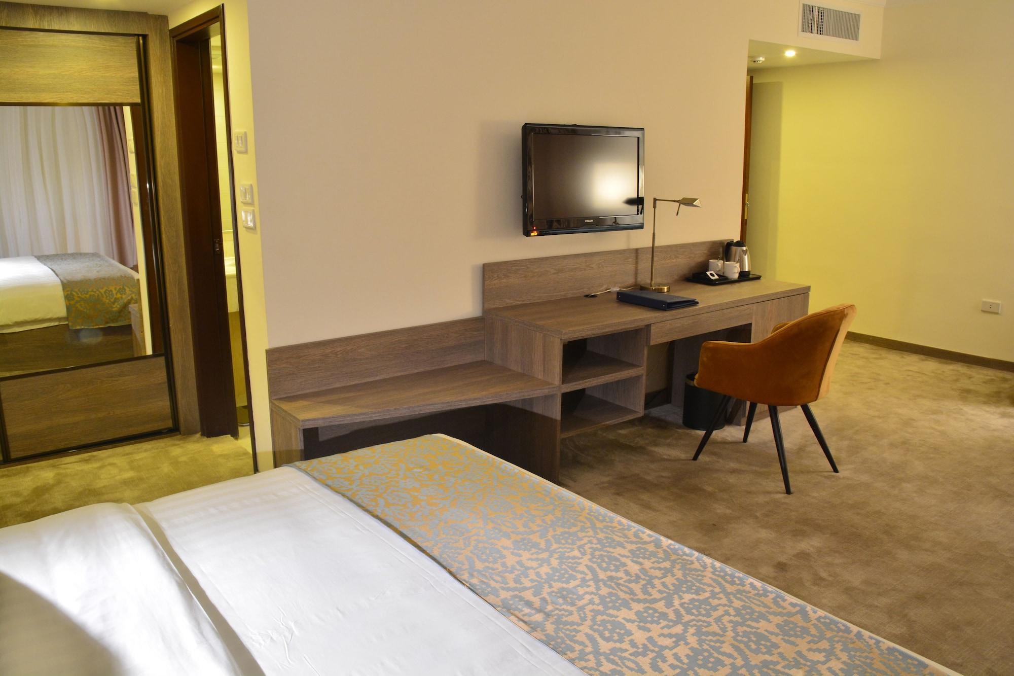 The Sanrock Hotel Amman Room photo